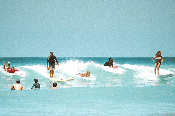 des prises de cours de surf par surfnow